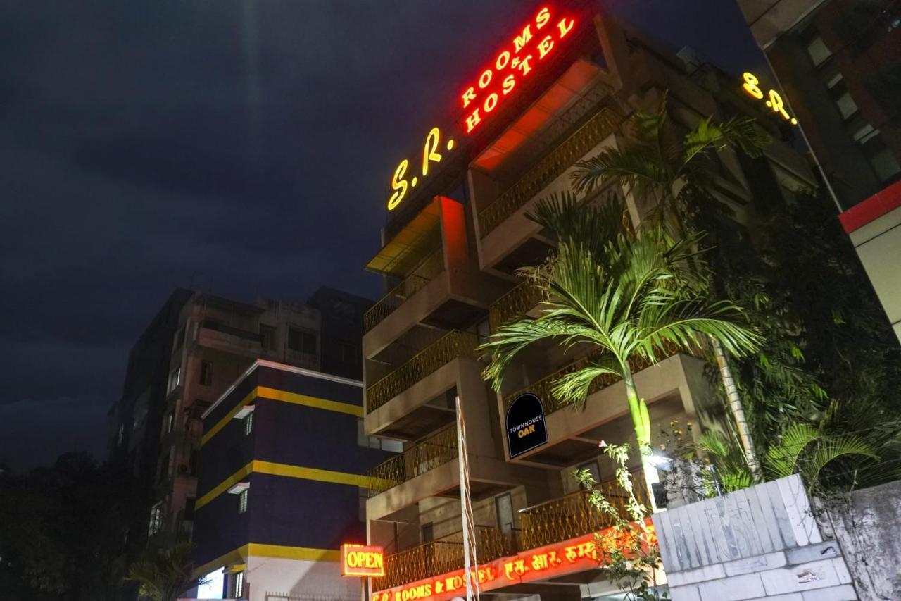 Super Townhouse Oak Sr Hotel Wakad Pune Zewnętrze zdjęcie