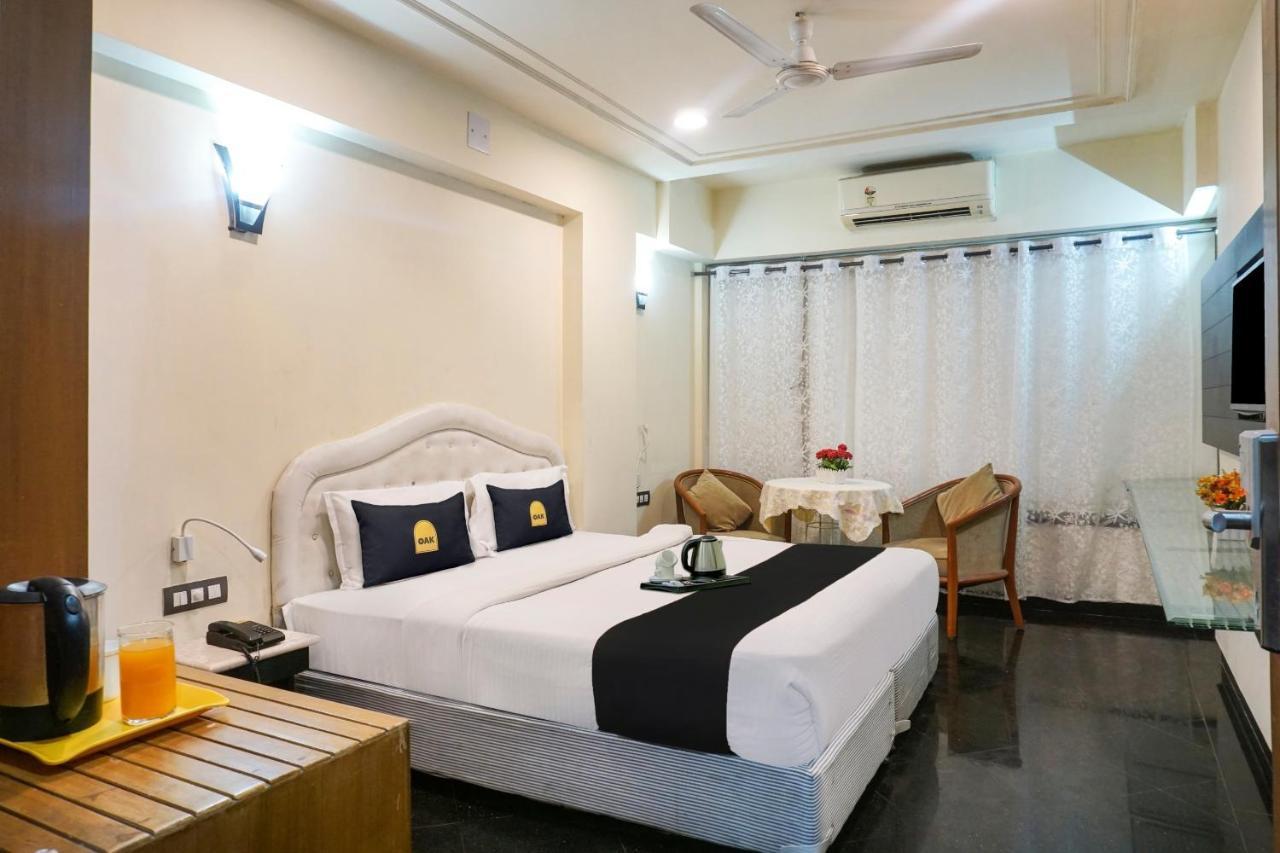 Super Townhouse Oak Sr Hotel Wakad Pune Zewnętrze zdjęcie