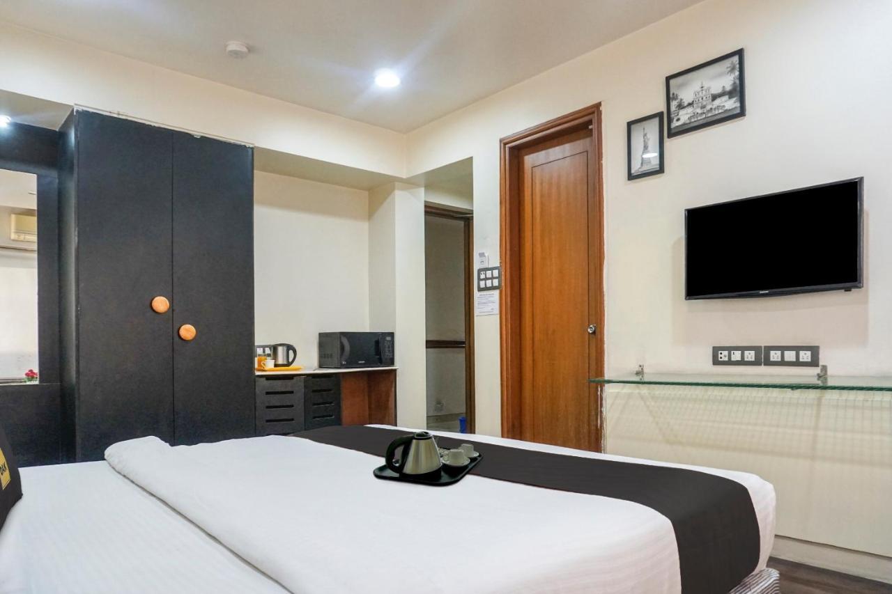 Super Townhouse Oak Sr Hotel Wakad Pune Zewnętrze zdjęcie